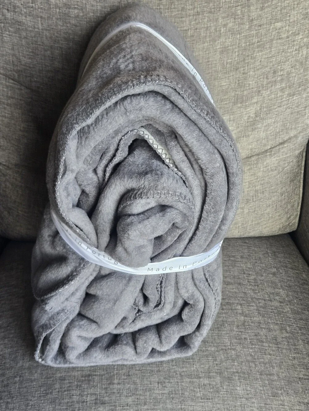 NWT “Docofil White” Soft Queen Blanket Dark Gray Reversible Light Gray Portugal